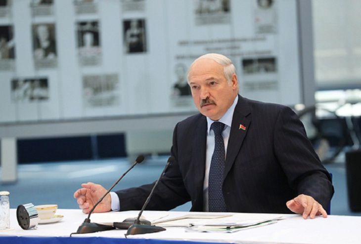 Лукашенко о сложной ситуации в мире: По вине одной из империй идет торговая война