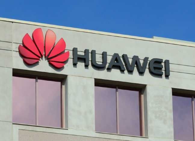 Huawei отказалась от американских компонентов в новых устройствах из-за санкций США