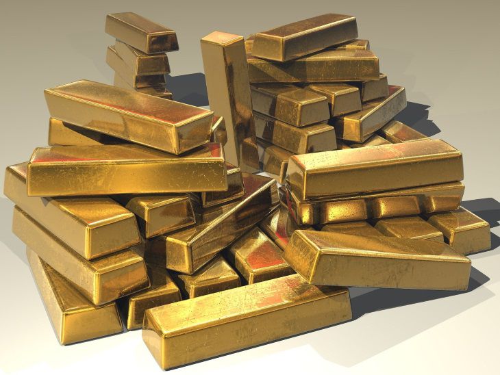 Стоимость золота достигла максимума за последние 7 лет