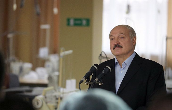 Лукашенко: «Несмотря на смертность 400-600 человек в сутки, Европа начала открываться»