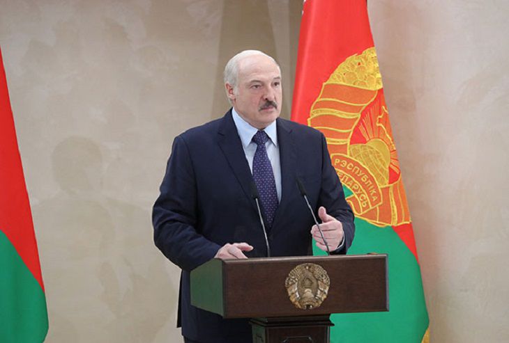 Лукашенко рассказал о демократии и беспределе