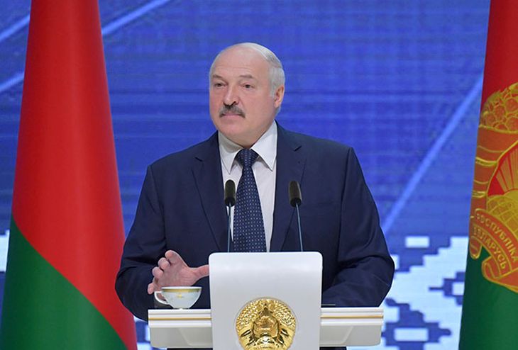 Лукашенко: В Украине на 20% рухнуло сельское хозяйство. Ну подставьте плечо, они же платят за это