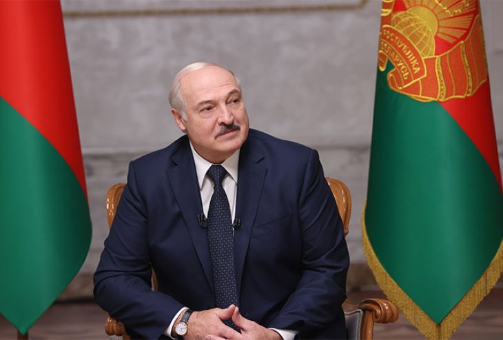 Лукашенко заявил, что в стране должен быть крепкий лидер