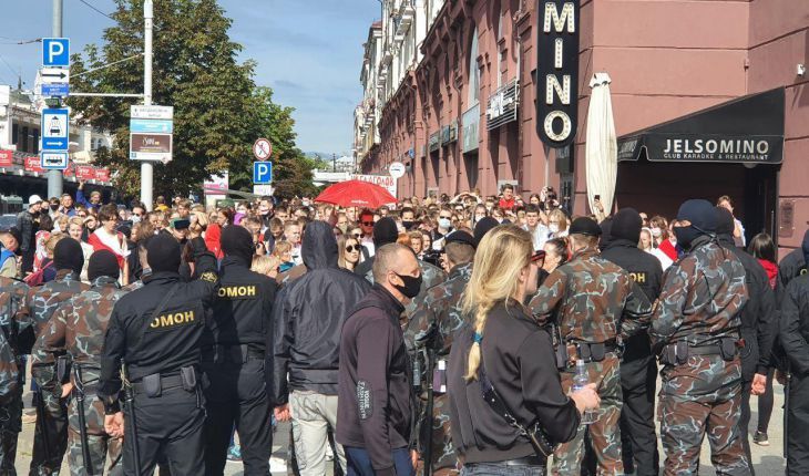 В центре Минске задержали участников акции протеста