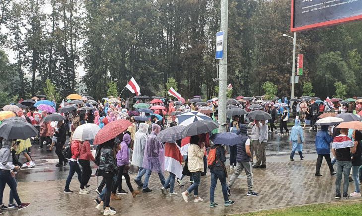 В ЕС призвали власти Беларуси к национальному диалогу