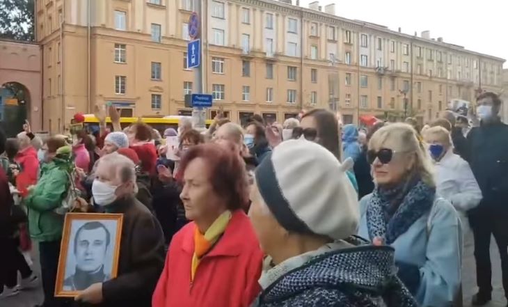 Свердловские эсеры перед выборами провели акцию протеста с помощью фотошопа