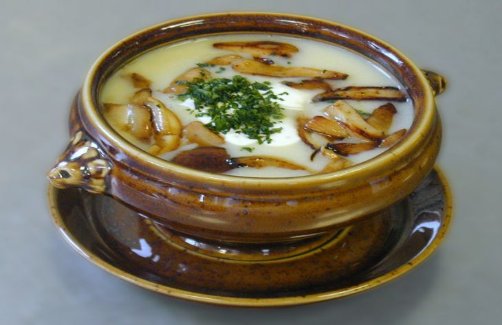 Ароматный и вкусный: рецепт питательного супа с грибами