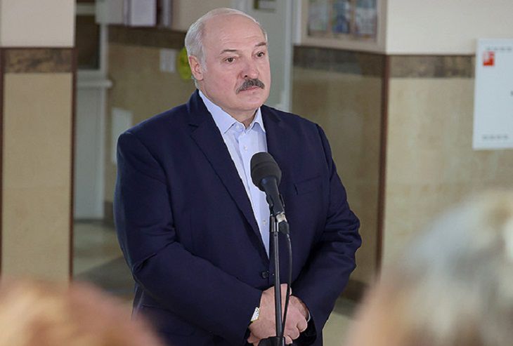 При неблагоприятном развитии событий. Лукашенко сделал заявление о коронавирусе