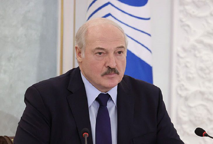 Лукашенко проинформировал о «гонке вакцин»