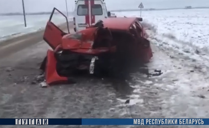 Лобовое ДТП под Минском: один человек погиб, трое пострадали    