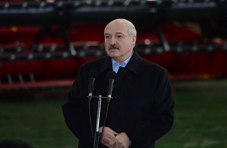 Лукашенко приехал в Витебск оценить ситуацию с COVID-19