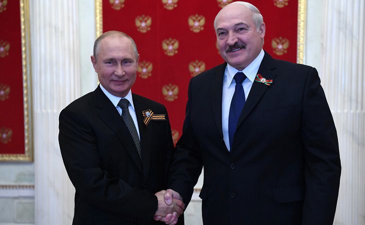 Все отвечает интересам двух стран: Путин поздравил Лукашенко с Новым годом