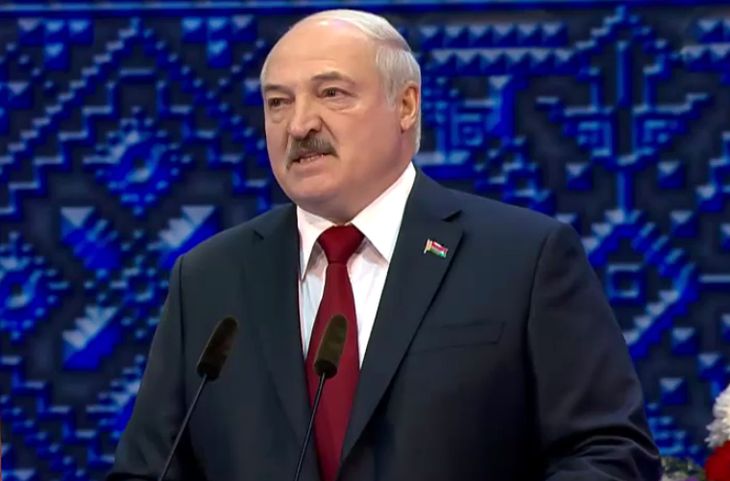 Лукашенко заявил о незыблемости права на охрану здоровья в Беларуси