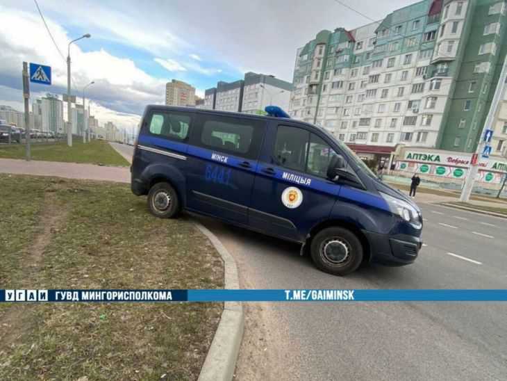 Милицейский микроавтобус попал в ДТП в Минске