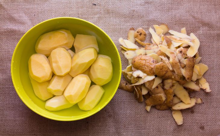 Почему картофель при варке сильно темнеет?