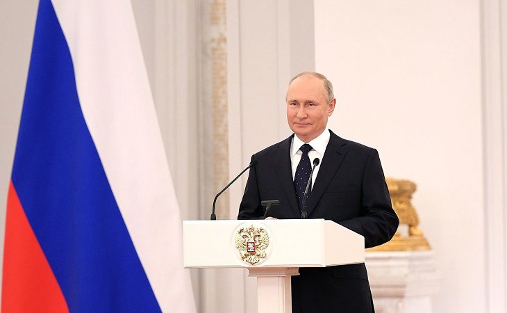 Стало известно, каким препаратом ревакцинировался Путин