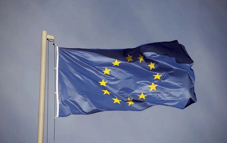 Польша призывает принять Украину в ЕС незамедлительно