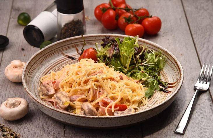 Как вкусно приготовить макароны с соусом и специями: простой рецепт