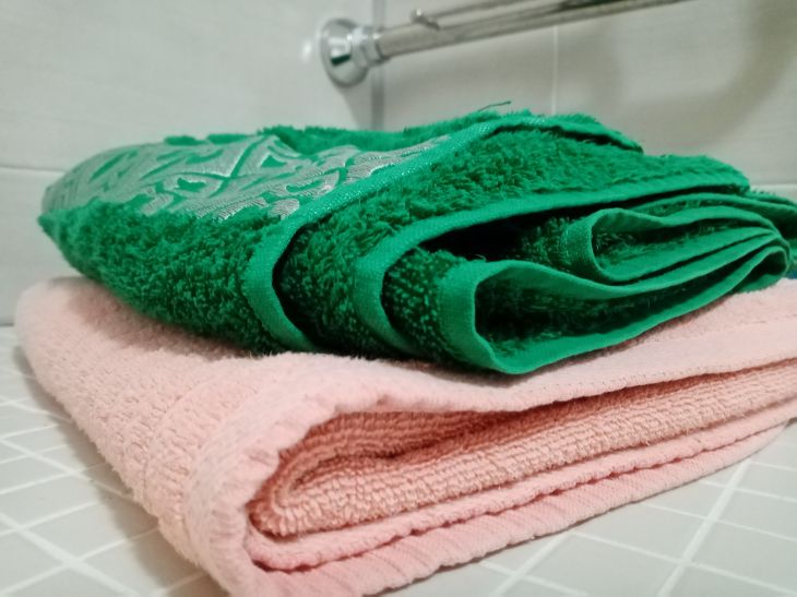 Как смягчить жесткое махровое полотенце: простое и эффективное средство