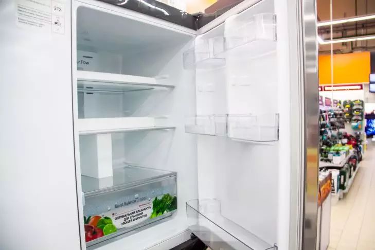 Что делать, если холодильник пропах салатами: благодаря этой хитрости вы забудете о проблеме
