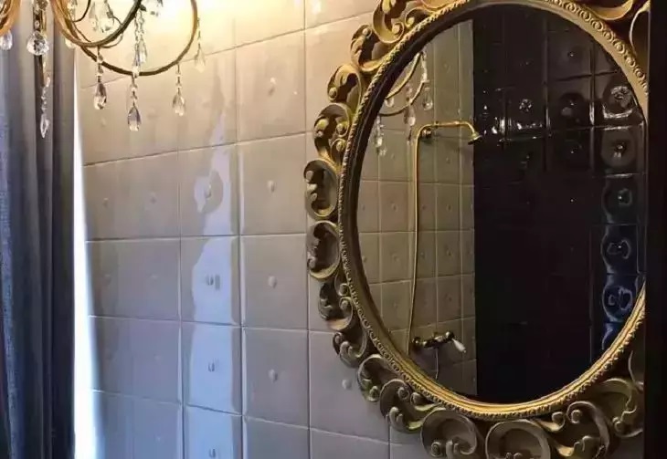 Где нельзя вешать зеркало в доме
