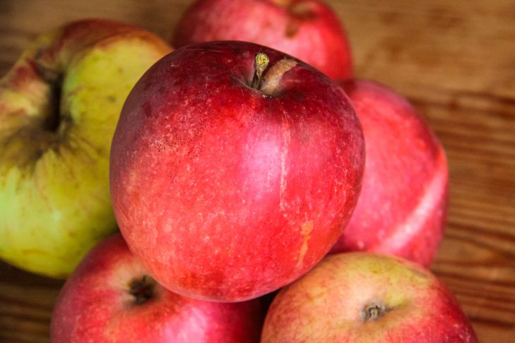 5 причин съедать хотя бы 1 яблоко в день: почему это важно