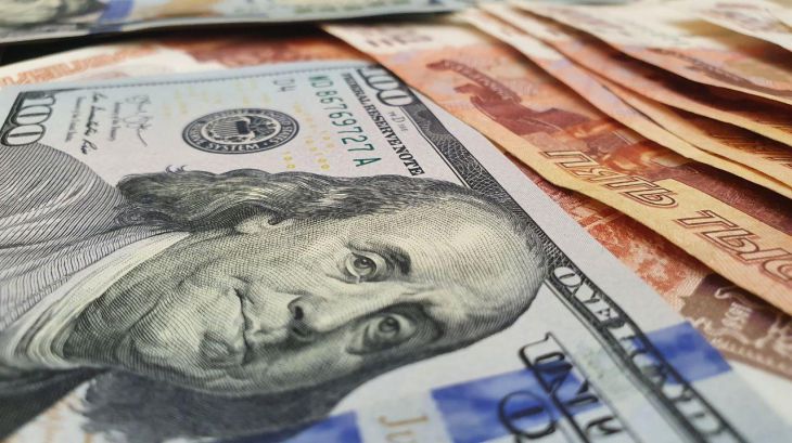 Российский рубль укрепился. А вот что случилось с долларом в Беларуси 9 января