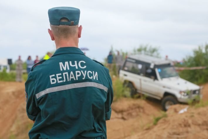 В Гомельском районе в мелиоративном канале утонул автомобиль и водитель