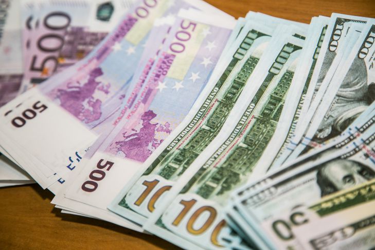 Доллар опять уступил белорусскому рублю. А вот что произошло с евро 22 мая