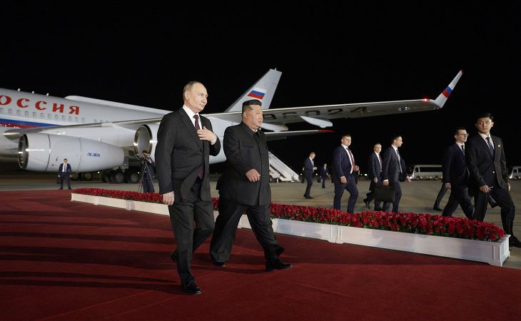 Прилетевшего в Пхеньян Путина лично встретил Ким Чен Ын