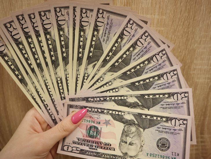 Доллар удивил: как завершились валютные торги 16 июля в Беларуси