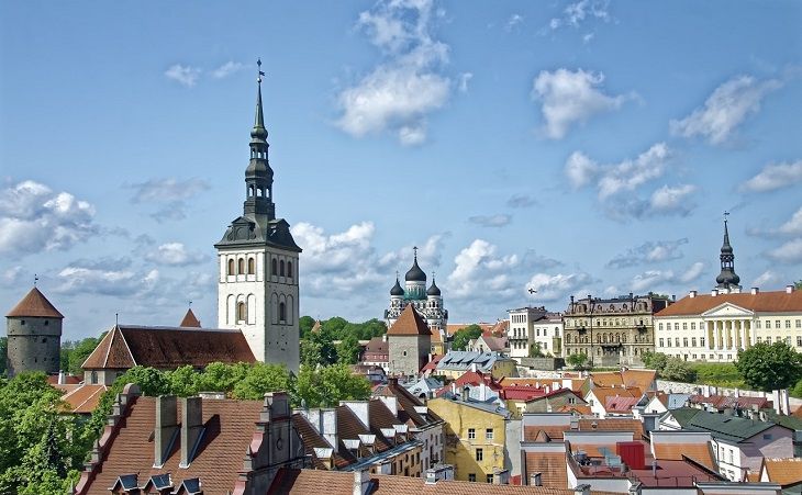 Теперь и Эстония вводит запрет на въезд авто с белорусскими номерами