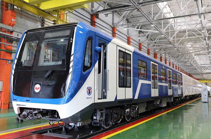 Белорусы в метро скоро будут ездить на новых поездах: отправлен первый «Минск 2024»