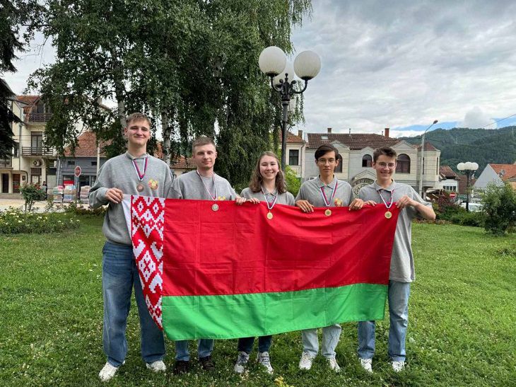 Белорусы-школьники взяли золотые медали Европейской олимпиады по географии