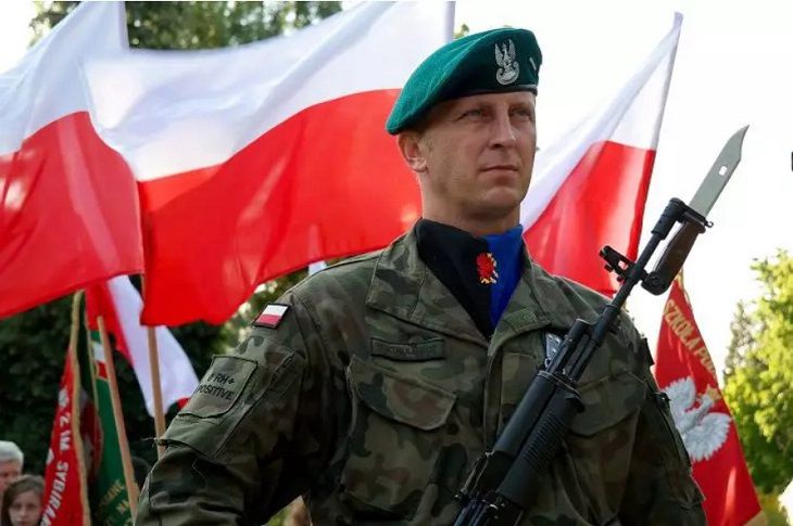 Дополнительные армейские силы и военная техника. Польша начала операцию на границе с Беларусью