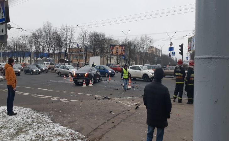 В Минске случилась жуткая авария на перекрестке Нововиленская-Орловская