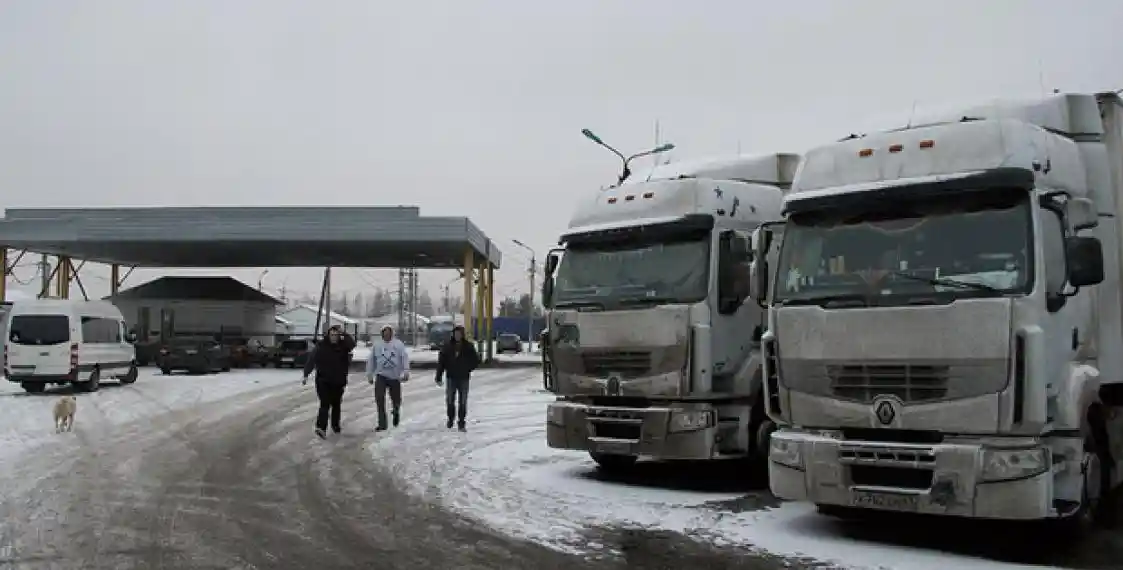 Таможенники изъяли автомобиль