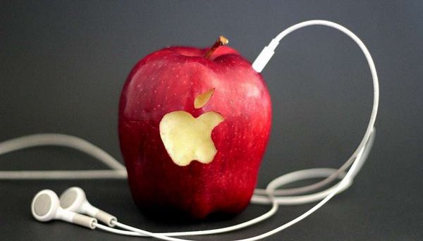 Не моргай apple песня