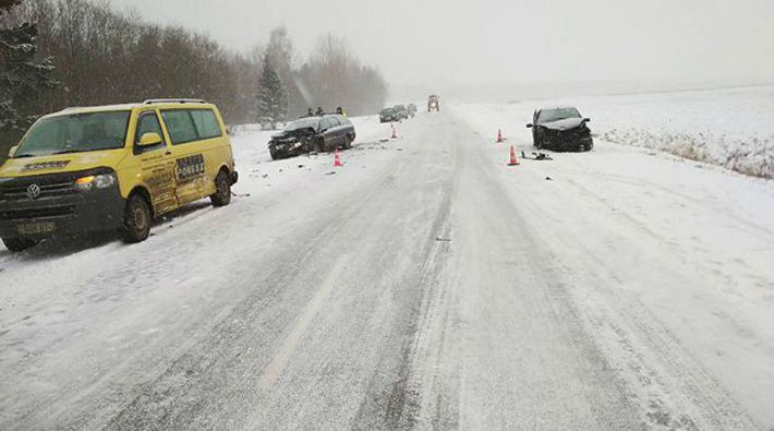 ДТП с тремя автомобилями в Глубокском районе. Пострадали два человека