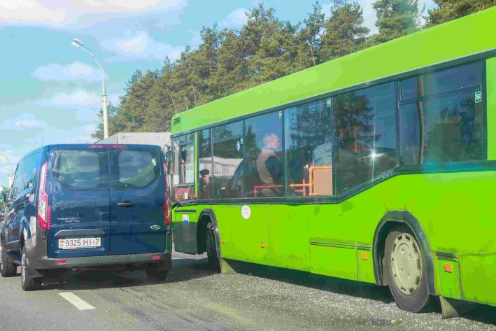 Какие автобусы останавливаются на остановке автовокзал