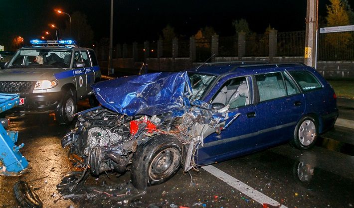 В Гродно маляр на чужом авто устроил лобовое ДТП и скрылся