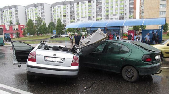 Новости сегодня: ДТП со школьным автобусом и увольнение тренерского штаба «Динамо-Минск»