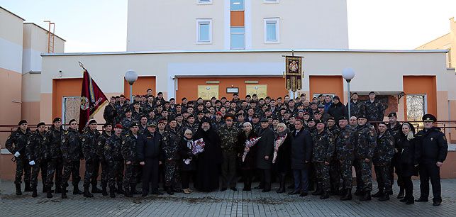 В Гомеле открыли памятный знак к 30-летию ОМОНа