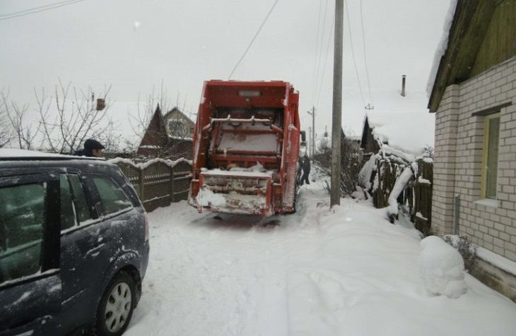 Мусоровоз задавил пенсионера из Витебска