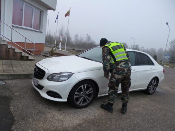 В Литве задержали белоруса на угнанном в Германии Mercedes