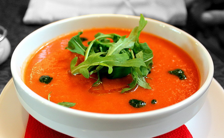 Эксперты назвали идеальный суп, нормализующий кровяное давление