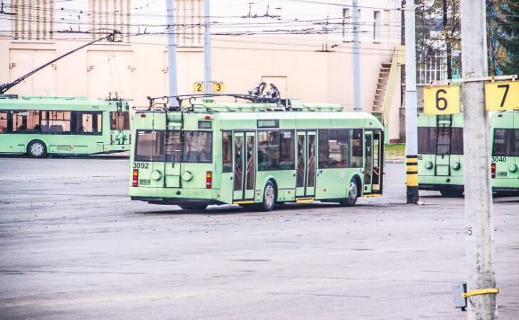 В Чебоксарах депутата высадили из троллейбуса: не нашлось денег