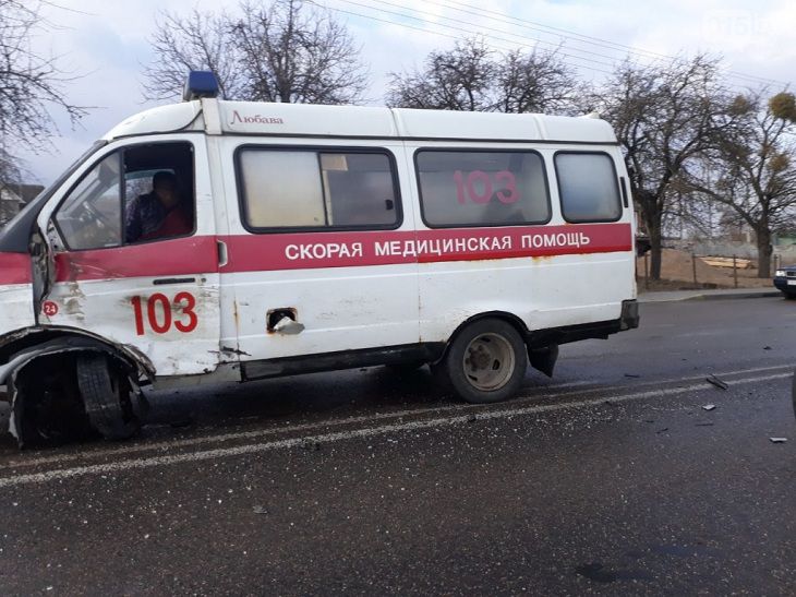 В Гродно скорая столкнулась с фурой