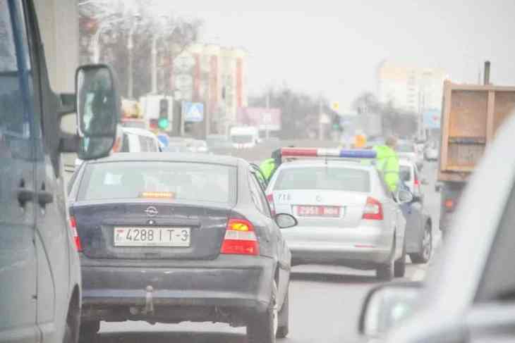 На внутреннем кольце МКАД затруднено движение транспорта