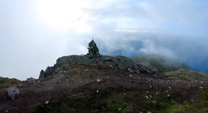 Бегун покорил Сеть прогулкой под облаками 